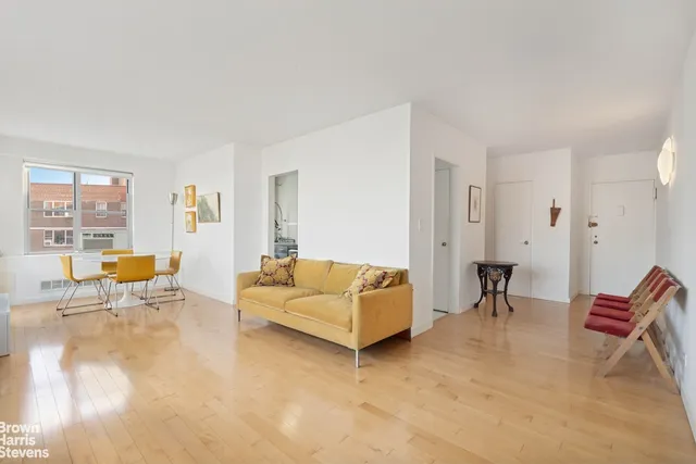 $829,000 | 570 Grand Street, Unit J2004 | Lower East Side