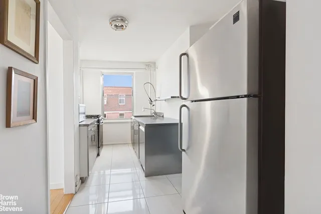 $829,000 | 570 Grand Street, Unit J2004 | Lower East Side