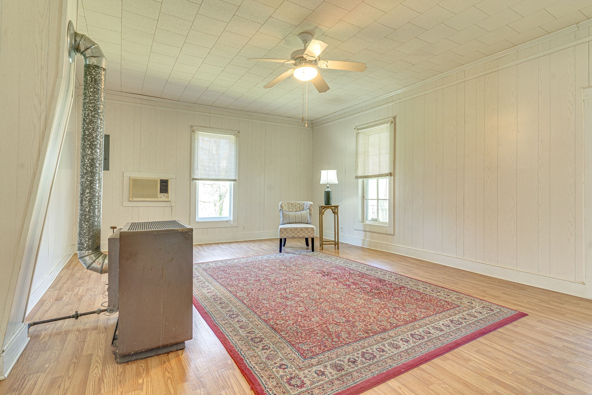 700 Spring Street Charlotte, TN 37036 - Photo 7 of 27 Gallery Image 7