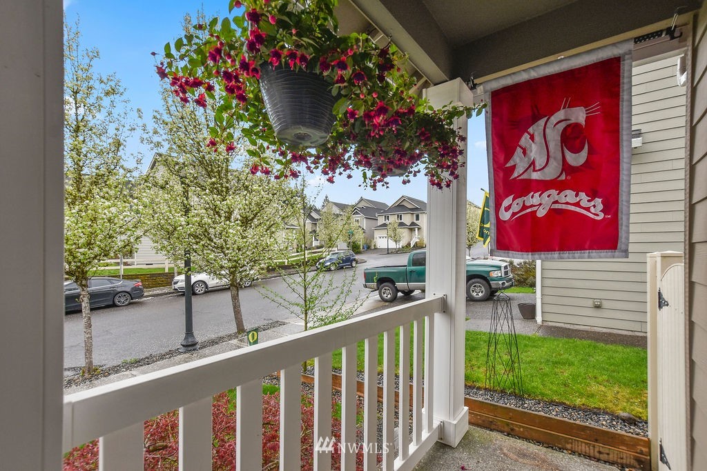 306 South 32nd Place Ridgefield, WA 98642 - Photo 3 of 25