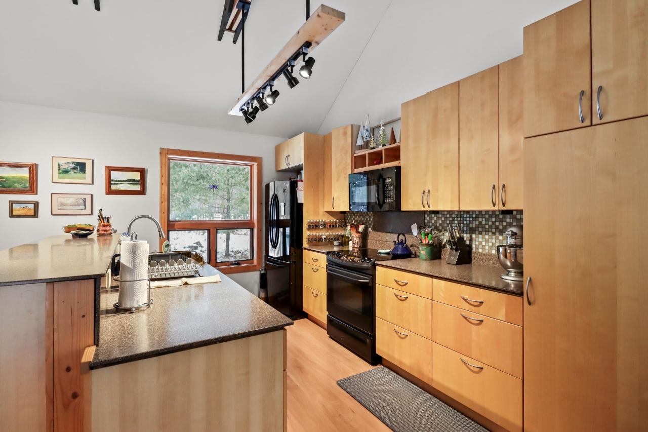 8860 Woodruff Road Woodruff, WI 54568 - Photo 4 of 26 Gallery Image 4