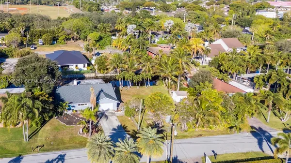 $499,000 | 6581 Riparian Road, Lake Worth, FL 33462