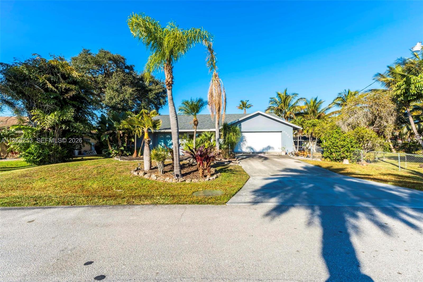 6581 Riparian Road Lake Worth, FL 33462 - Photo 68 of 71 Gallery Image 68