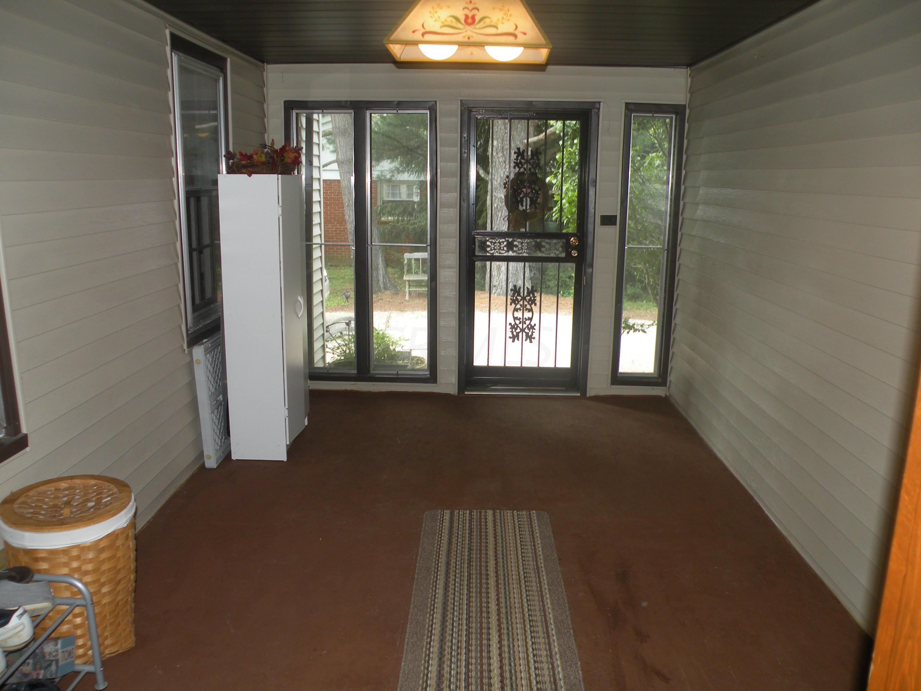 1186 Sharon Valley Road Newark, OH 43055 - Photo 13 of 19 Gallery Image 13