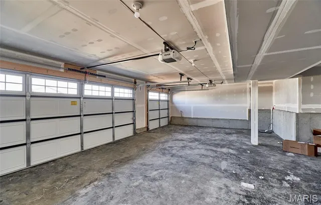 $295,900 | 28720 Woodland Heights Drive, Wright City, MO 63390