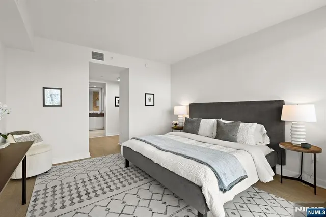 $1,288,000 | 1000 Ave At Port Imperial, Unit 306, Weehawken, NJ 07086