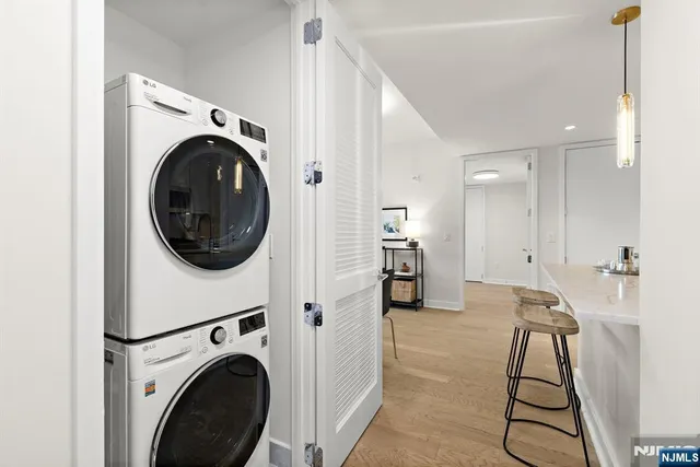 $1,288,000 | 1000 Ave At Port Imperial, Unit 306, Weehawken, NJ 07086