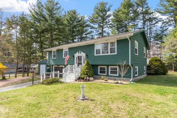 $750,000 | 25 Porter Road, Chelmsford, MA 01824