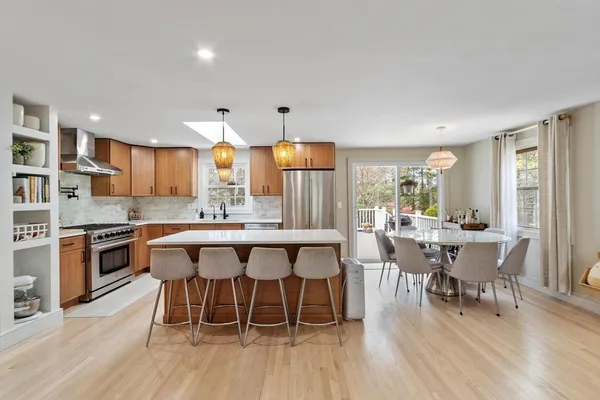 $750,000 | 25 Porter Road, Chelmsford, MA 01824