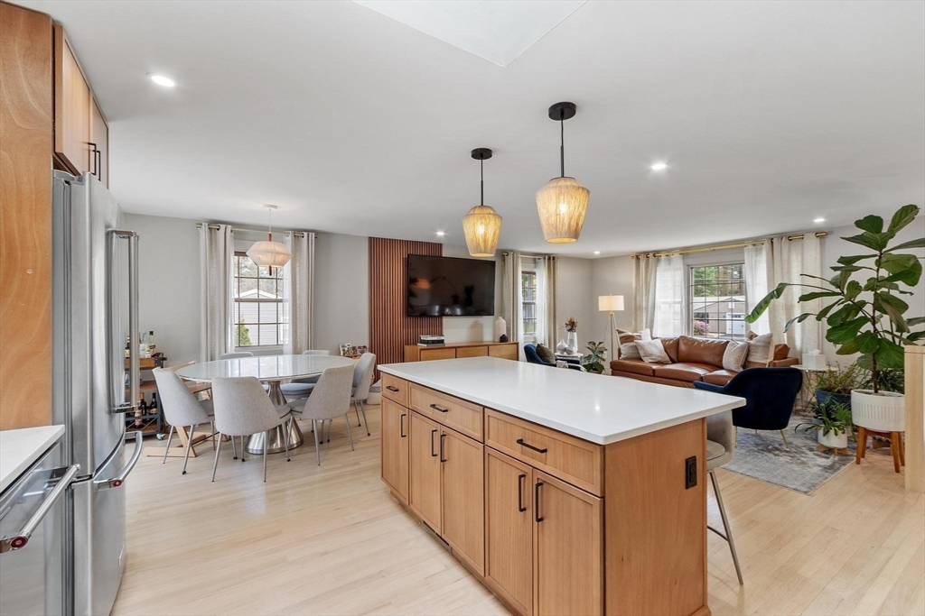 25 Porter Road Chelmsford, MA 01824 - Photo 7 of 42
