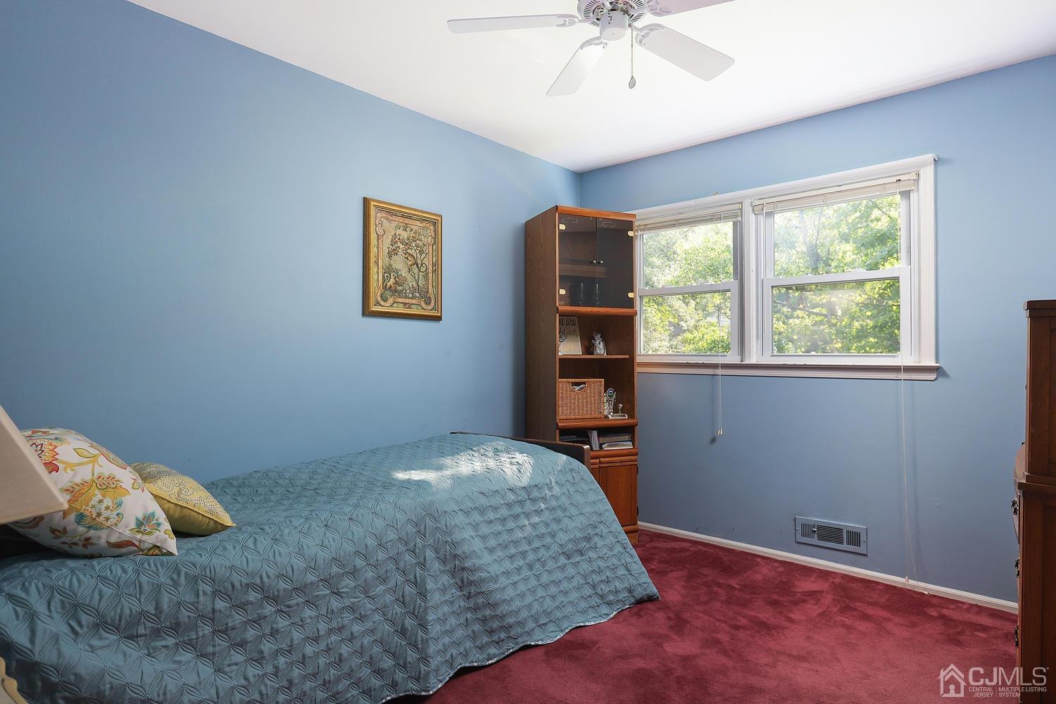 11 Sherwood Road Edison, NJ 08820 - Photo 18 of 28 Gallery Image 18