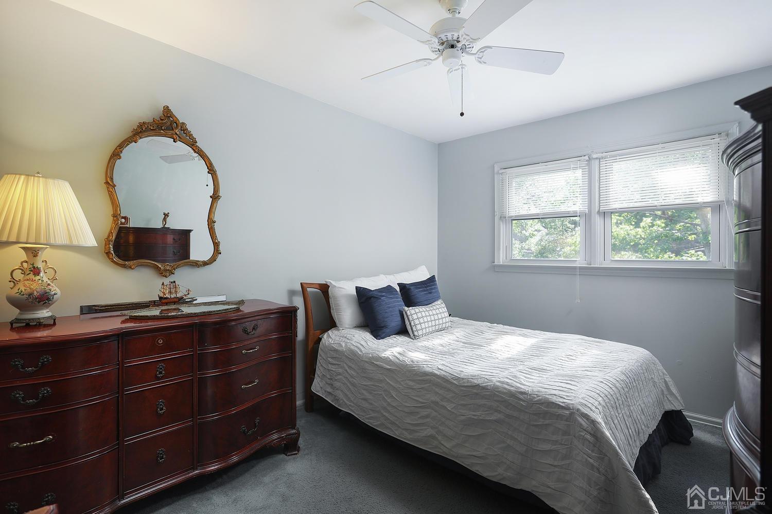 11 Sherwood Road Edison, NJ 08820 - Photo 19 of 28 Gallery Image 19