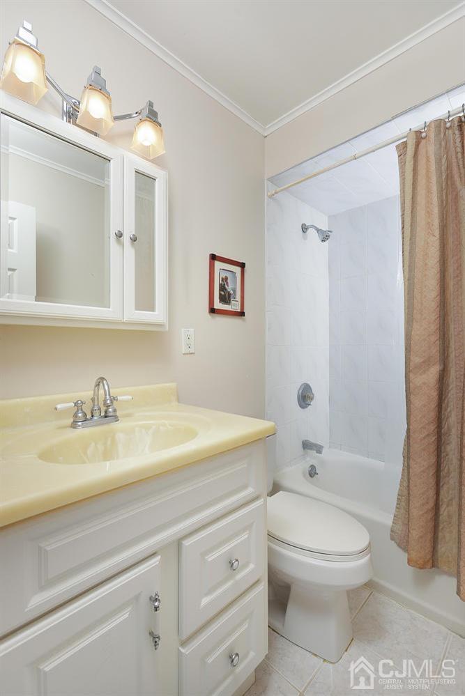 11 Sherwood Road Edison, NJ 08820 - Photo 20 of 28 Gallery Image 20