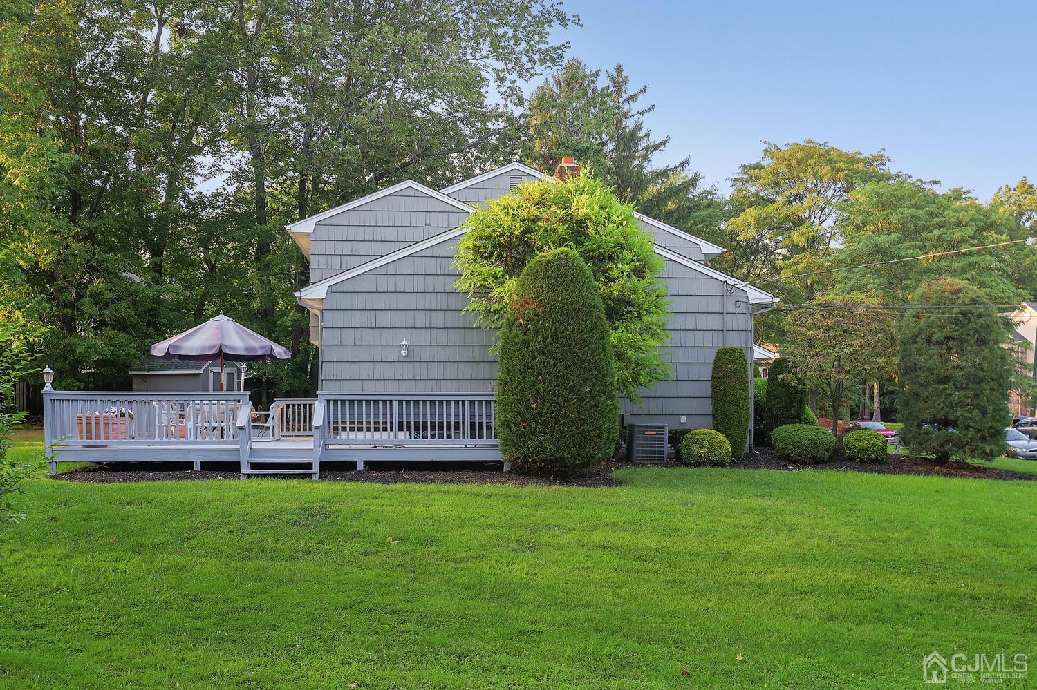 11 Sherwood Road Edison, NJ 08820 - Photo 27 of 28 Gallery Image 27