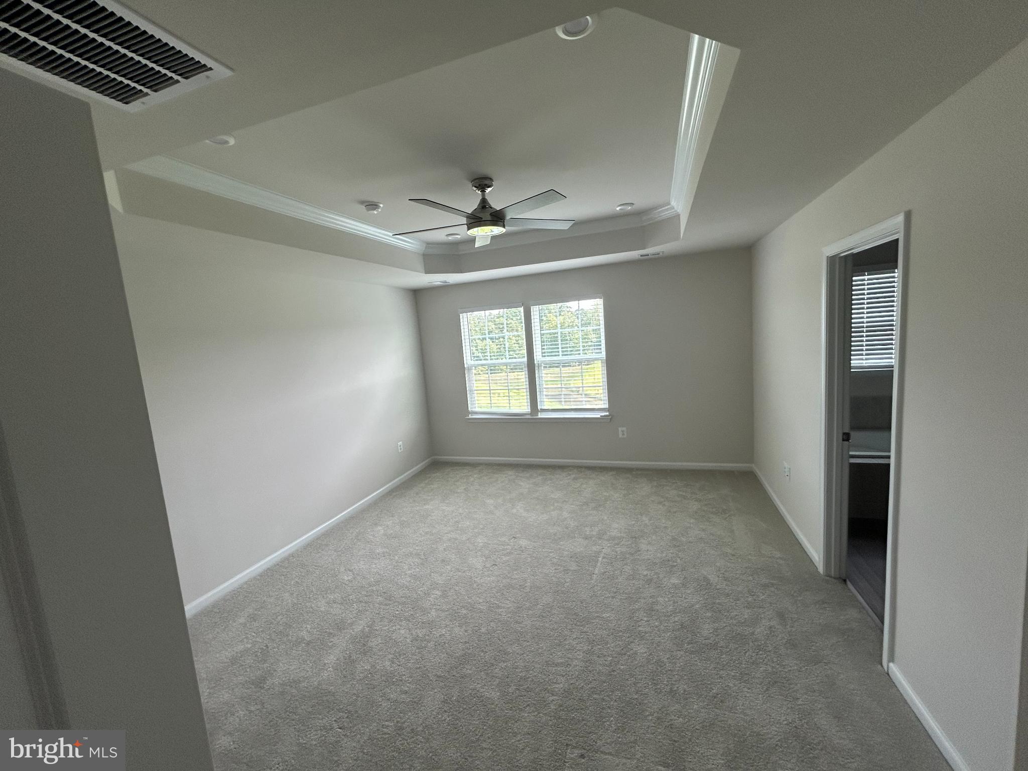 36072 Coyote Trail Locust Grove, VA 22508 - Photo 14 of 23 Spacious room with elegant ceiling design.