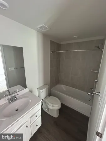 $2,525 | 36072 Coyote Trail, Locust Grove, VA 22508