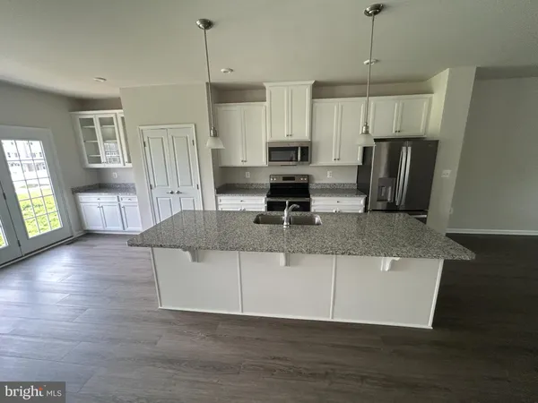 $2,525 | 36072 Coyote Trail, Locust Grove, VA 22508