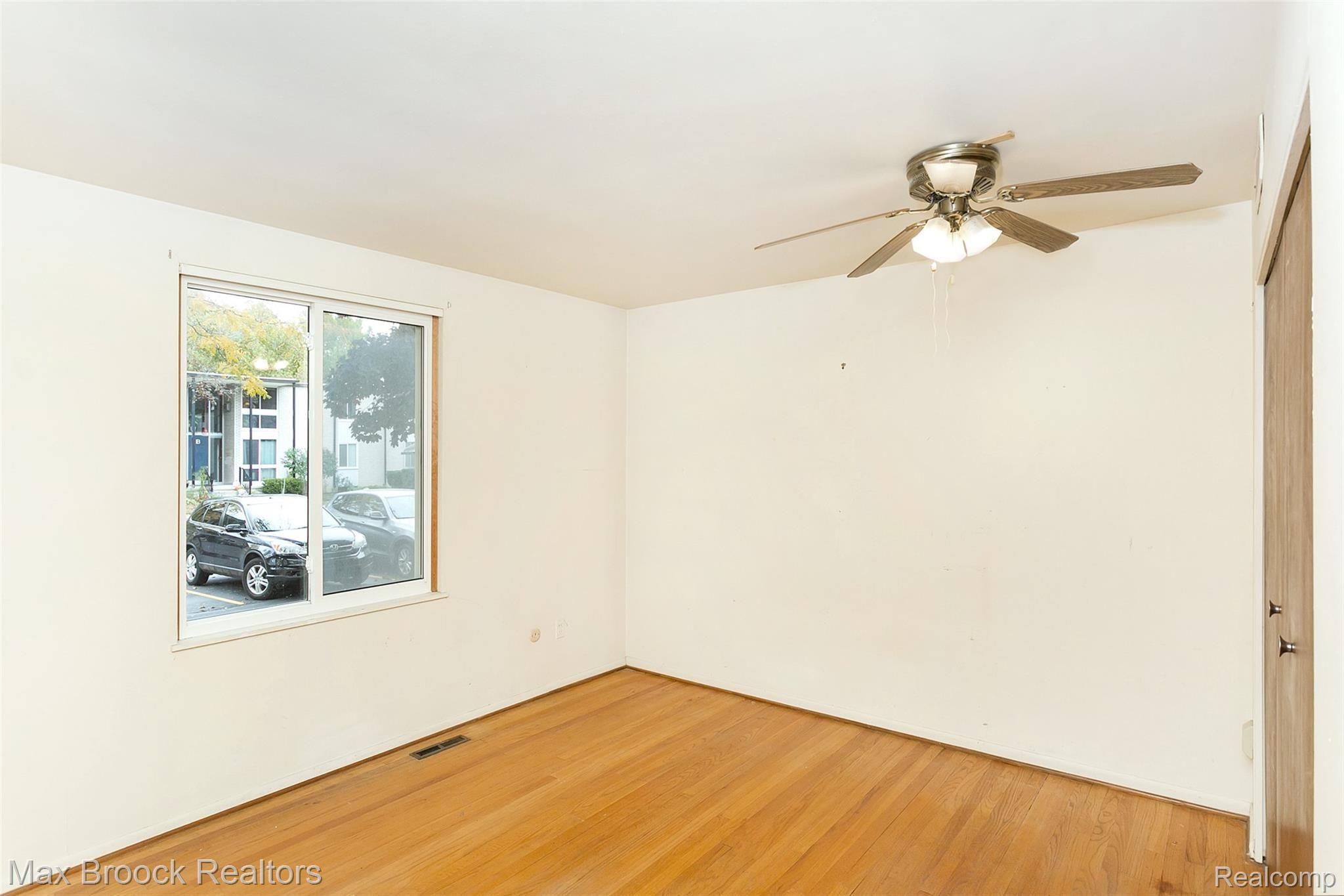 4030 West 13 Mile Road, Unit 2 Royal Oak, MI 48073 - Photo 11 of 22 13 Mile-11.jpg
