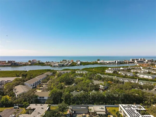 $455,000 | 9736 Indian Key Trail, Unit 111, Seminole, FL 33776