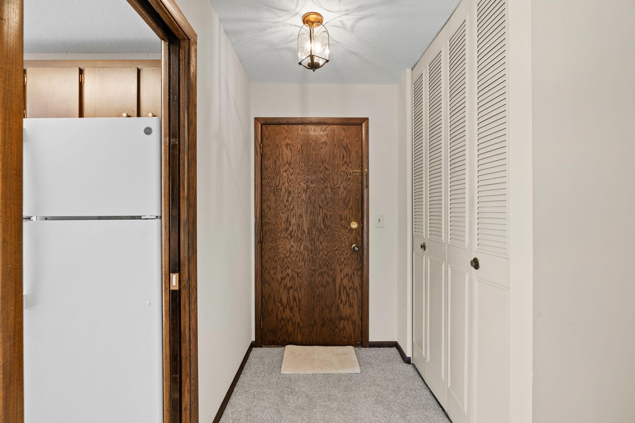 10113 West 34th Street, Unit 228 Hopkins, MN 55305 - Photo 10 of 29