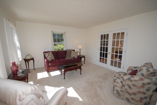 8 Alderson Road Ipswich, MA 01938 - Photo 5 of 30