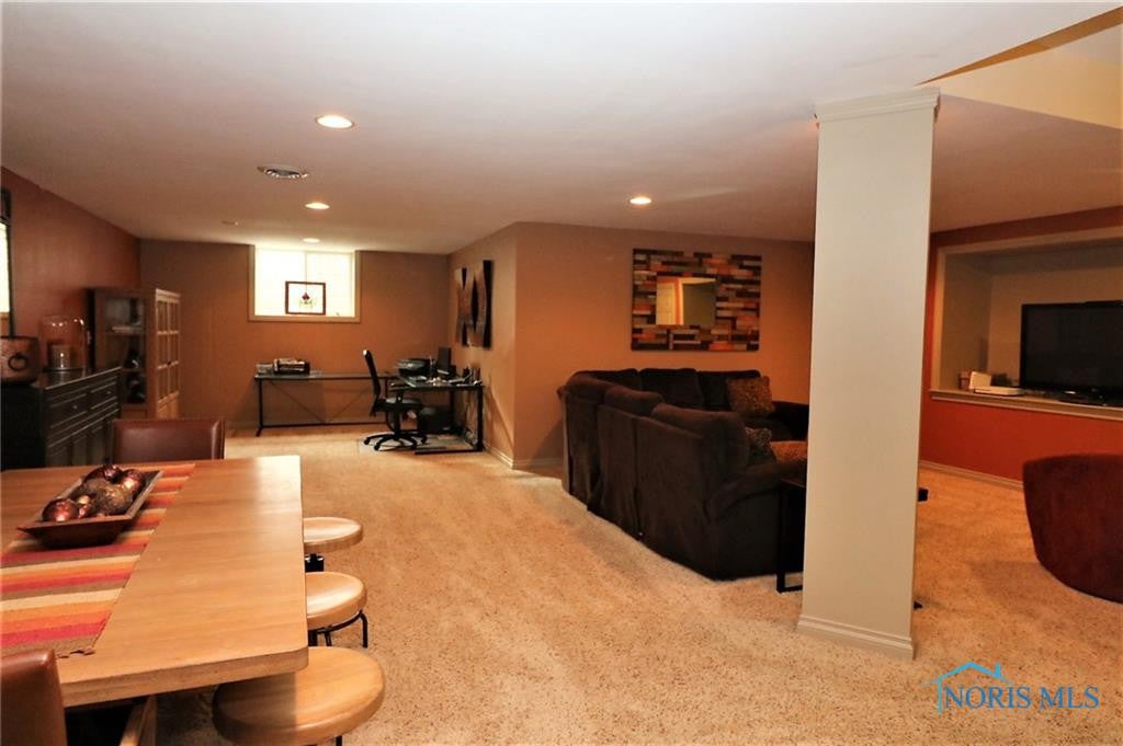 7847 Chestnut Ridge Maumee, OH 43537 - Photo 3 of 15 Gallery Image 3