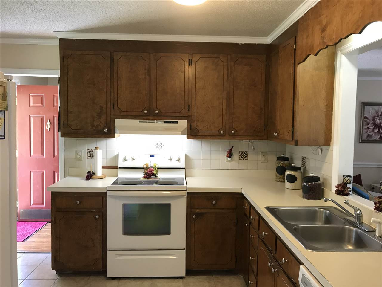 5000 Runon Circle Raleigh, NC 27603 - Photo 4 of 17 Kitchen