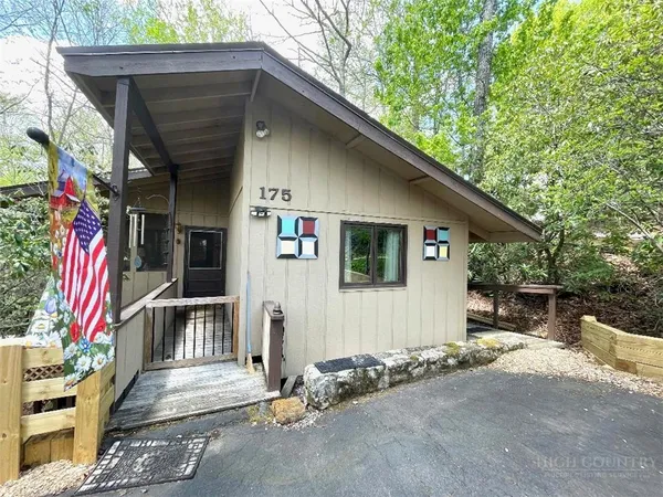 $255,555 | 175 Ash Loop, Newland, NC 28657