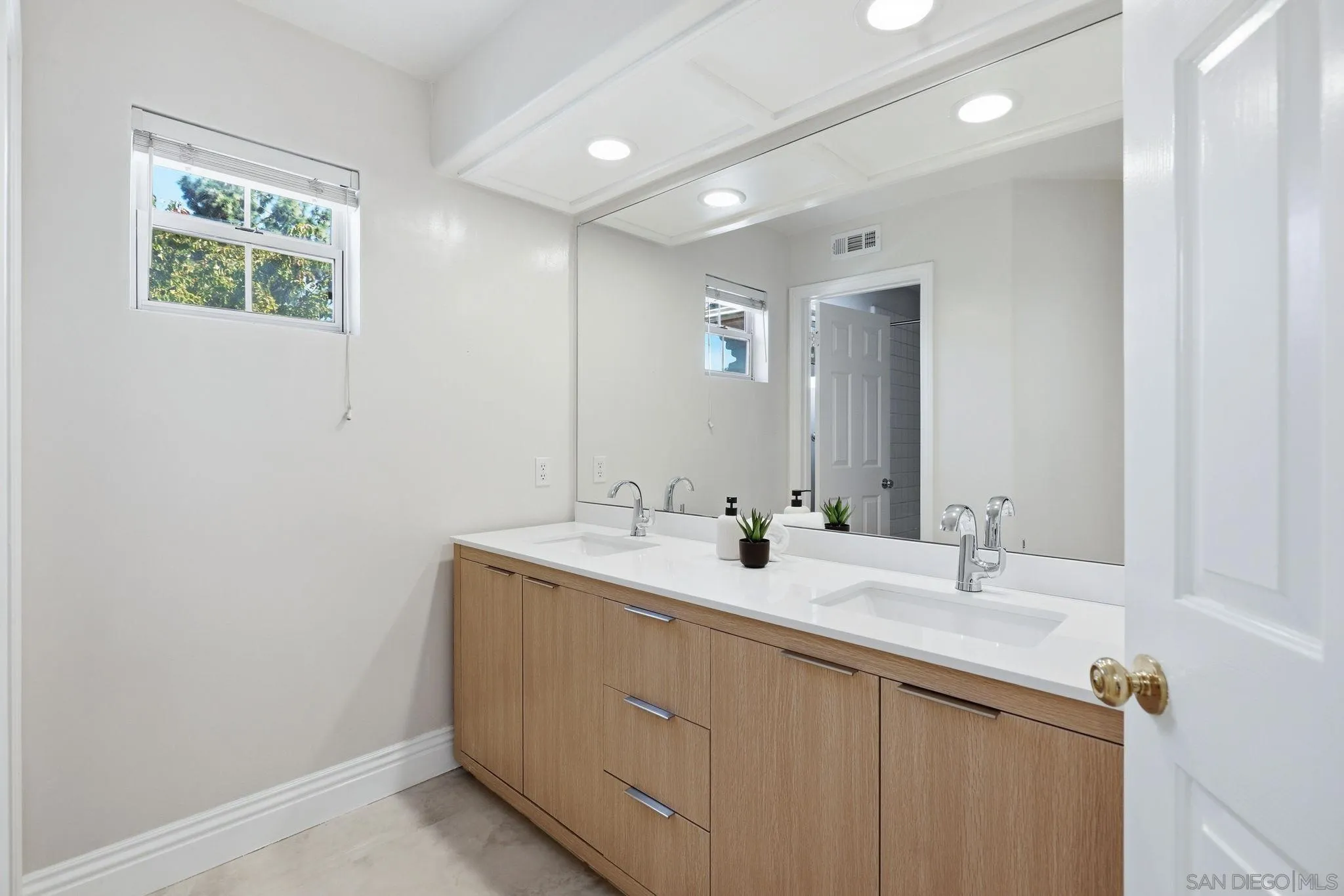 2283 Hilton Head Road Chula Vista, CA 91915 - Photo 52 of 64