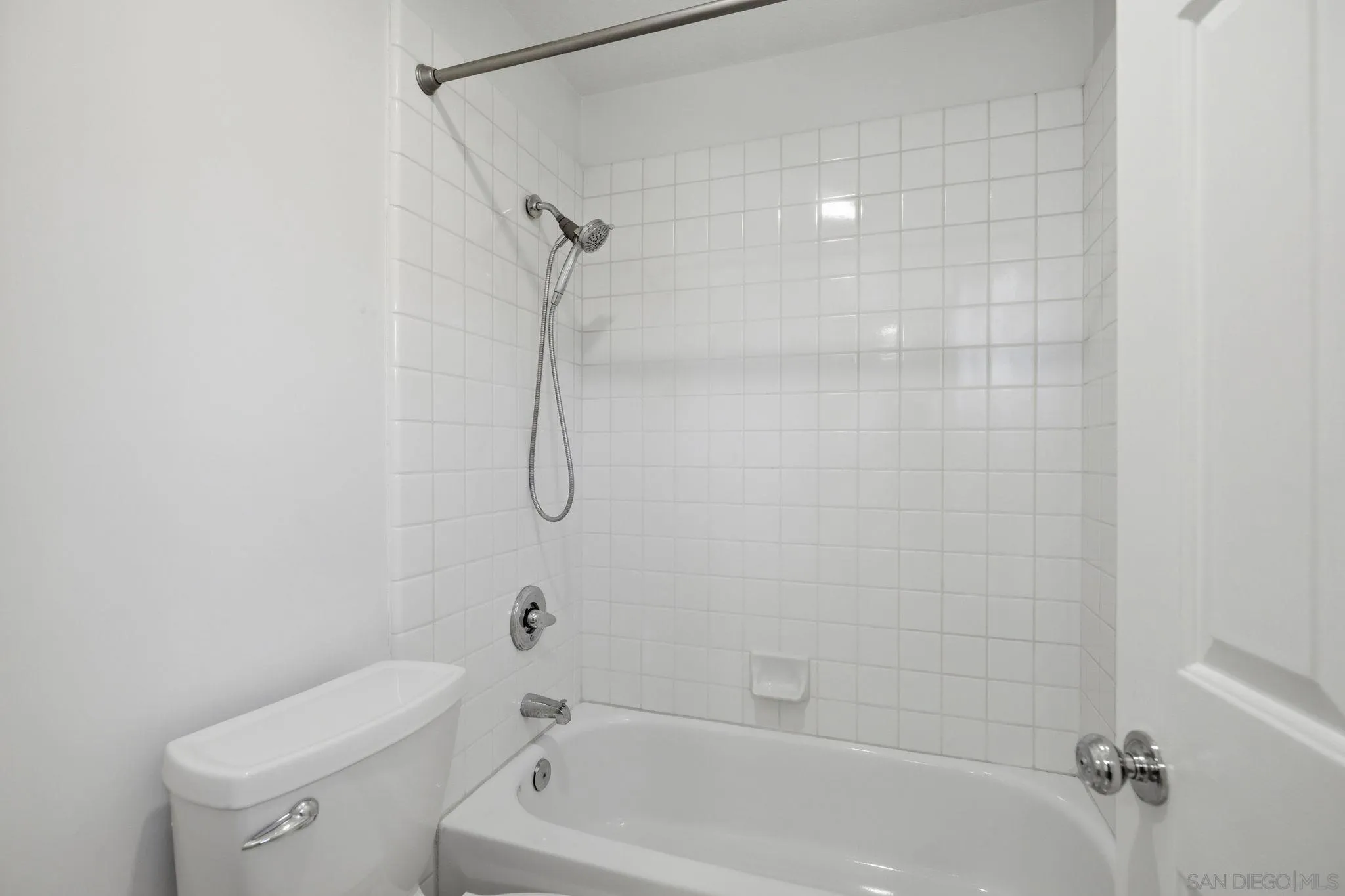 2283 Hilton Head Road Chula Vista, CA 91915 - Photo 54 of 64