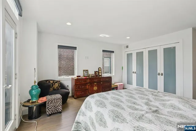 $1,349,000 | 746 Undercliff Avenue, Unit A, Edgewater, NJ 07020