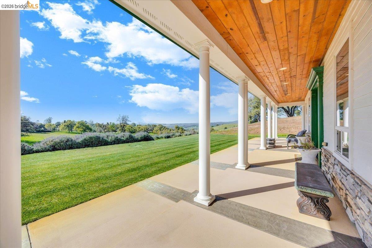 14814 Twist Road Jamestown, CA 95327 - Photo 9 of 60