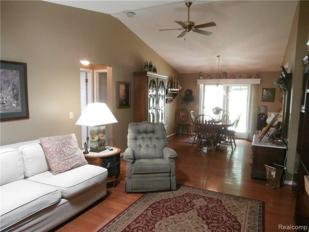 2860 Lyons Road Owosso, MI 48867 - Photo 16 of 41 15.JPG