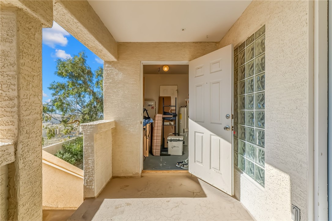 3408 Sunriver Road, Unit 208 Bullhead City, AZ 86429 - Photo 5 of 47 Entry