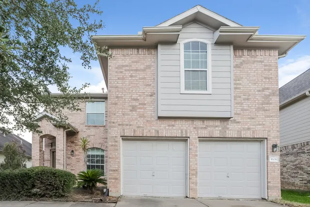 $2,040 | 3606 Evergreen Square Trail, Fresno, TX 77545