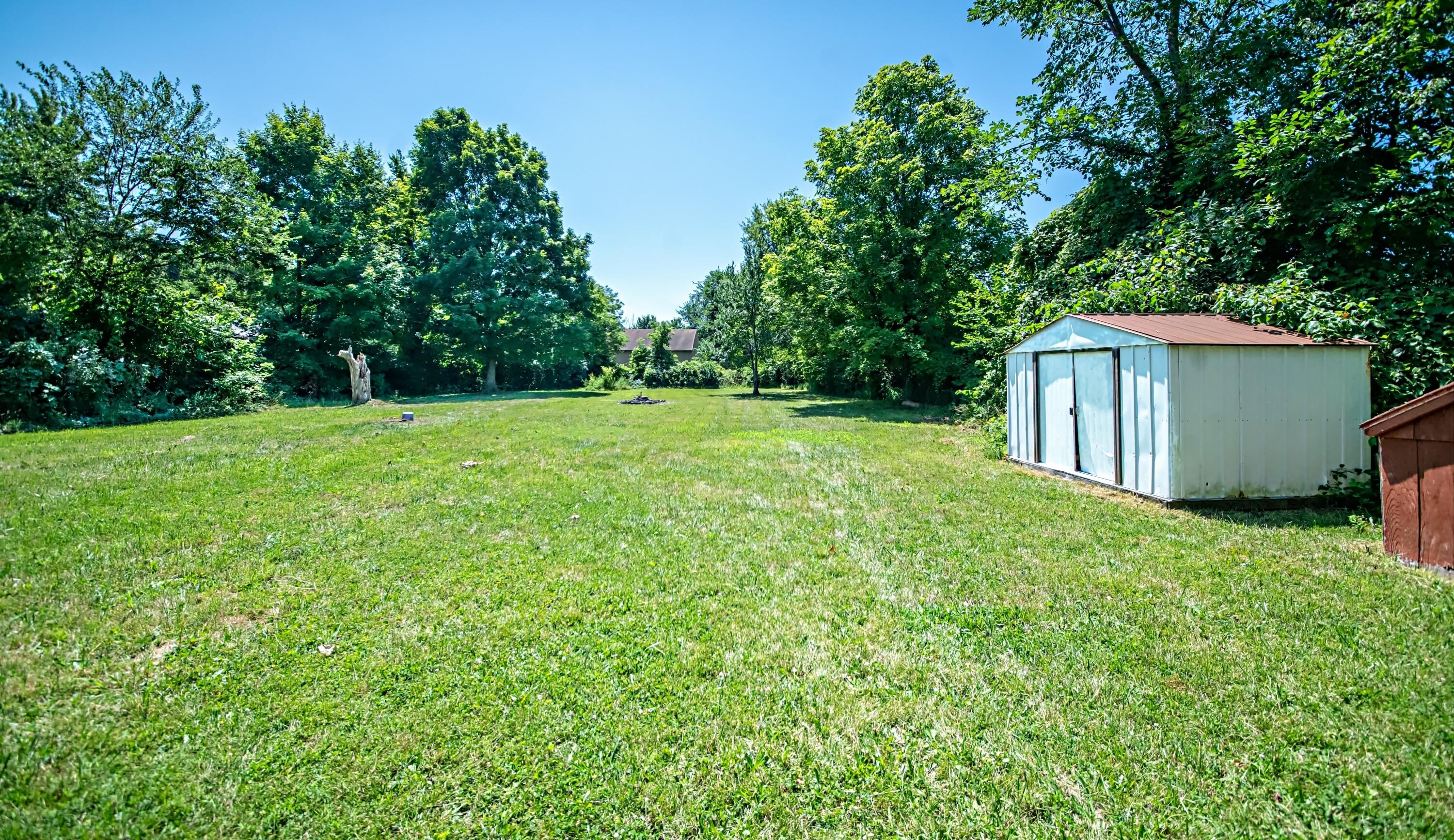 3868 Meadowbrook Road Benton Harbor, MI 49022 - Photo 8 of 30 DSC08161_