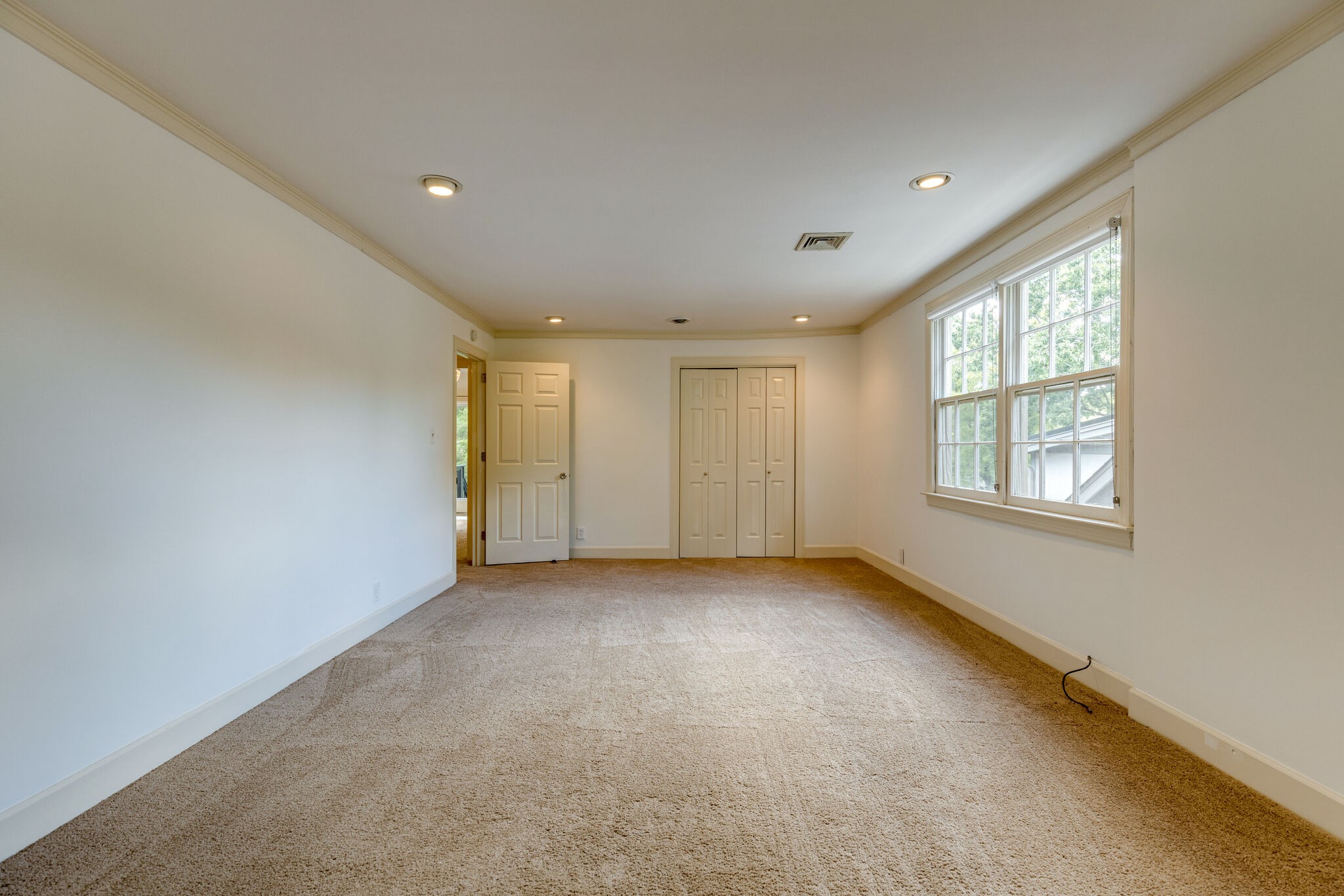 111 Mockingbird Road Nashville, TN 37205 - Photo 27 of 49 an empty room with windows