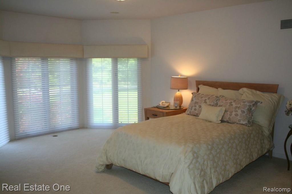 7811 Fieldstone Ridge Clarkston, MI 48348 - Photo 43 of 51 IMG_1618.jpg