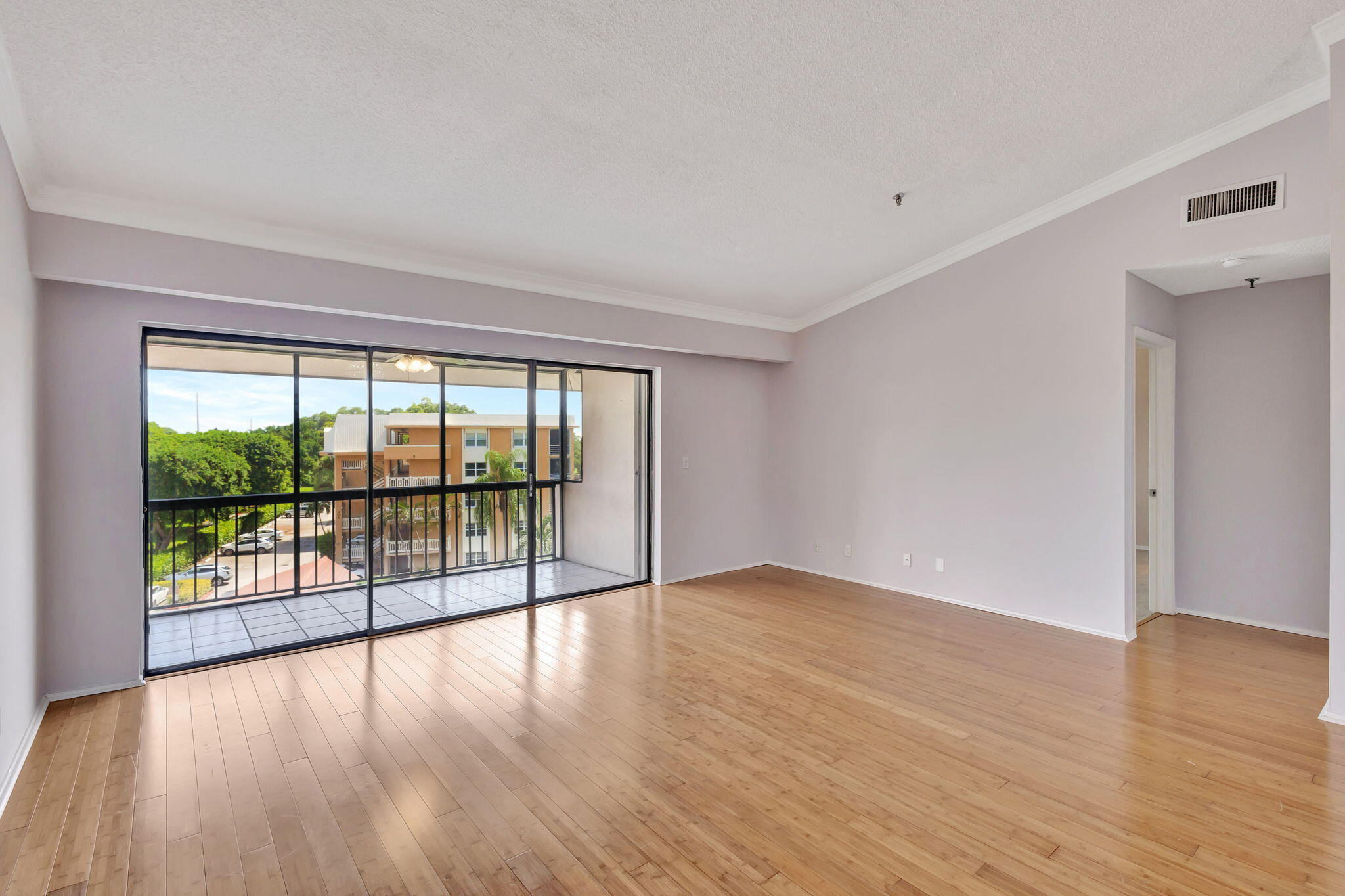 300 Golfview Road, Unit 506 North Palm Beach, FL 33408 - Photo 13 of 50 Living Space