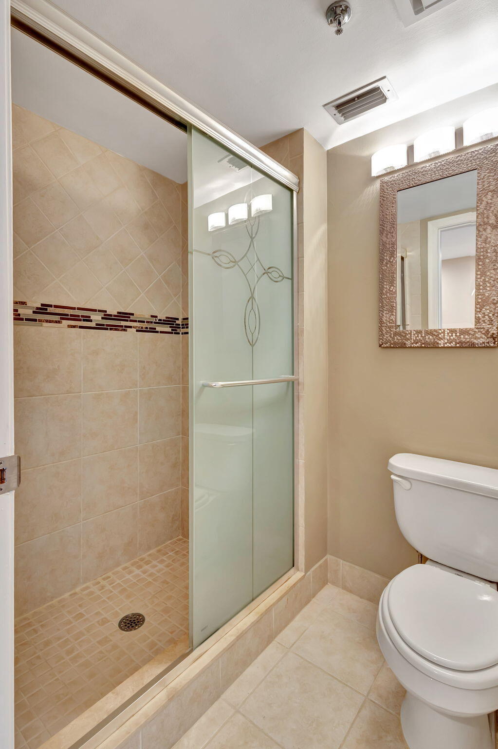 300 Golfview Road, Unit 506 North Palm Beach, FL 33408 - Photo 27 of 50 Primary Bathroom