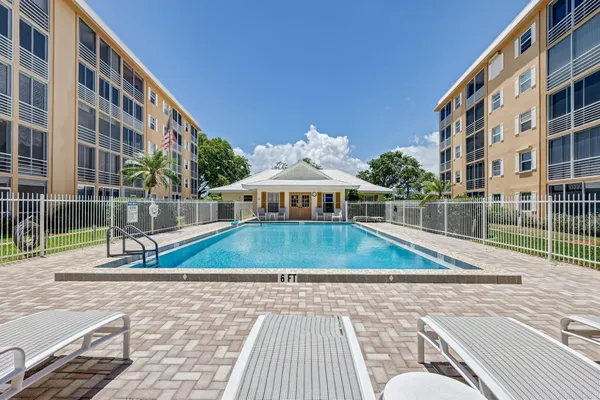 $2,700 | 300 Golfview Road, Unit 506, North Palm Beach, FL 33408