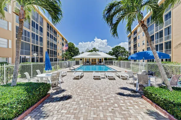 $2,700 | 300 Golfview Road, Unit 506, North Palm Beach, FL 33408