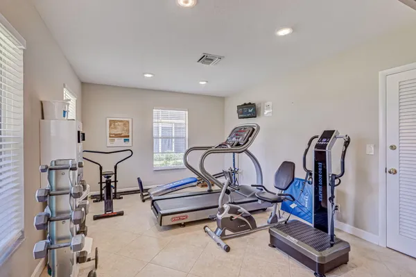 $2,700 | 300 Golfview Road, Unit 506, North Palm Beach, FL 33408