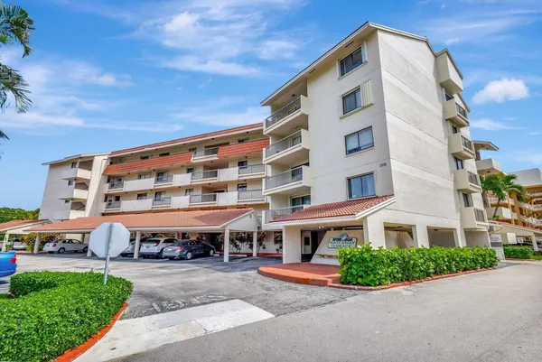 $2,700 | 300 Golfview Road, Unit 506, North Palm Beach, FL 33408