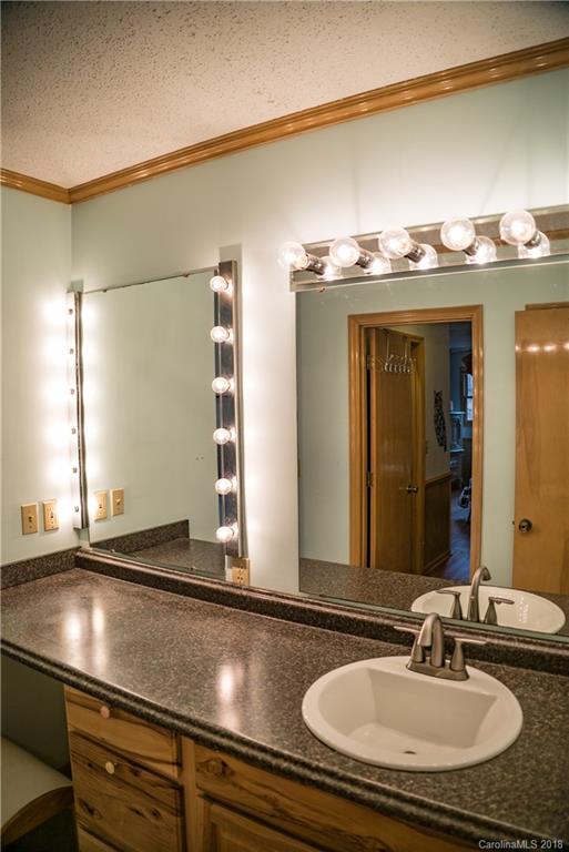 835 Case Cove Road Candler, NC 28715 - Photo 14 of 22 Gallery Image 14