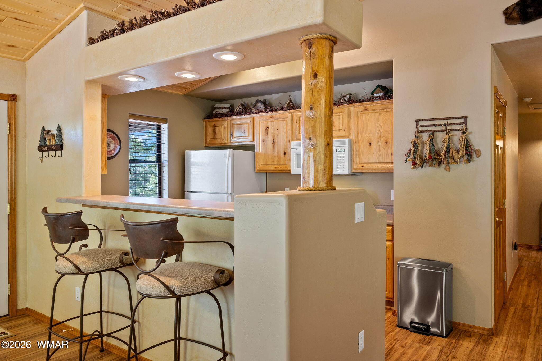2335 Buffalo Loop Overgaard, AZ 85933 - Photo 9 of 56
