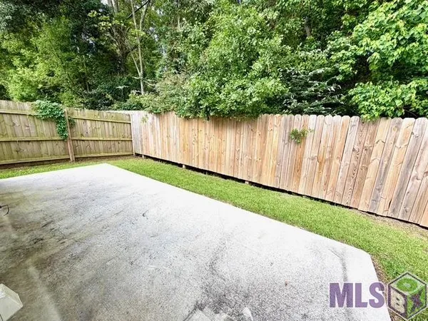 $2,000 | 808 South Audubon Pl Avenue, Gonzales, LA 70737