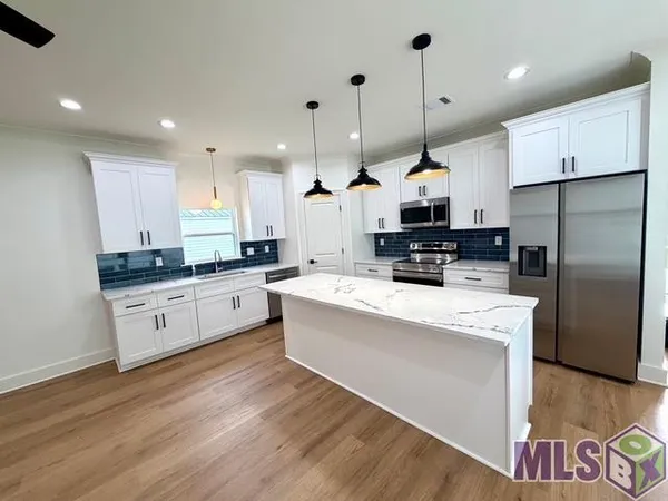 $2,000 | 808 South Audubon Pl Avenue, Gonzales, LA 70737