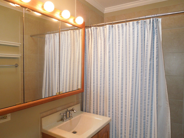 824 East Rockland Road Libertyville, IL 60048 - Photo 11 of 17