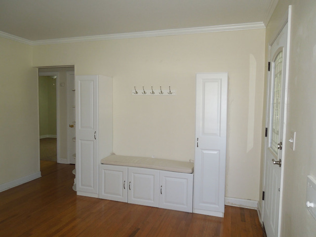 824 East Rockland Road Libertyville, IL 60048 - Photo 3 of 17